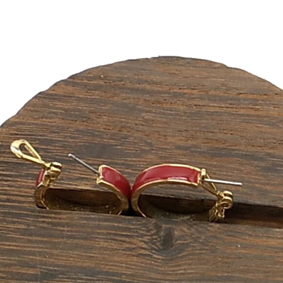 Vintage MONET Red Enamel Inlay Hoop Earrings Gold-Tone - Picture 3 of 16